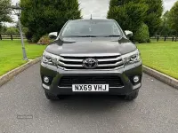 Used Toyota HiLux 150 HP (110 kW) 2019 Grey Pickup