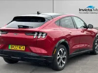 Gebraucht Ford Mustang Mach-E Extended Range 258 kW (351 PS) 2022 Rot SUV
