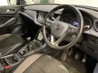 Used Vauxhall Grandland X Sport 120 HP (88 kW) 2018 Black SUV