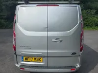 Begagnad Ford Transit Custom Limited 130 HK (95 kW) 2017 Silver Van