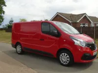 Used Renault Trafic Business 2017 Red MPV