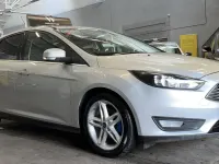 Used Ford Focus Zetec 120 HP (88 kW) 2016 Silver Hatchback