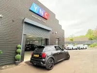 Begagnad Mini John Cooper Works Hatch 2023 Svart Halvkombi