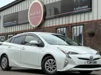 Usado Toyota Prius Active 140 CV (102 kW) 2023 Blanco Berlina