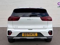 Used Kia Niro 139 HP (102 kW) 2021 White SUV