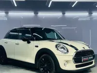 Usado Mini Cooper Hatch 136 CV (100 kW) 2018 Blanco Utilitario