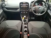 Usado Renault Clio IV Play 90 HP (66 kW) 2019 Branco Citadino