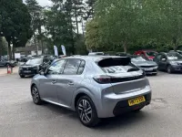 Gebraucht Peugeot 208 Allure+ 102 PS (75 kW) 2023 Grau Kleinwagen