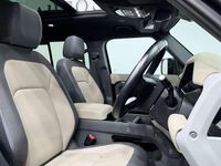 Used Land Rover Defender SE Dynamic 249 HP (183 kW) 2025 Estate