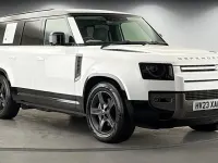 Used Land Rover Defender SE Dynamic 300 HP (220 kW) 2023 Fuji white SUV