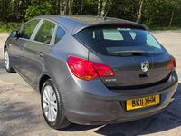 Second-hand Vauxhall Astra 2011 Gri Hatchback