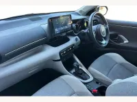 Second-hand Toyota Yaris Hybrid 116 CP (85 kW) 2022 Argintiu Hatchback