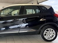 Used Renault Captur Dynamique 90 HP (66 kW) 2017 Black SUV