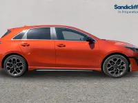 Usado Kia Ceed GT-Line 158 HP (116 kW) 2024 Colour Citadino