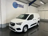 Used Vauxhall Combo Sportive 100 HP (73 kW) 2020 White MPV
