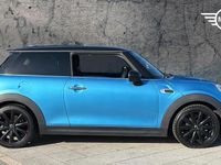 Used Mini Cooper Hatch 134 HP (98 kW) 2017 Blue Hatchback