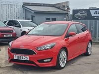 Used Ford Focus Zetec 125 HP (91 kW) 2015 Red Hatchback