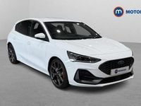Begagnad Ford Focus ST 280 HK (205 kW) 2023 Vit Halvkombi