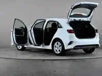 Used Kia Ceed 160 HP (117 kW) 2023 White Hatchback