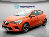 Used Renault Clio V Iconic 90 HP (66 kW) 2021 Orange Hatchback