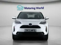 Usado Toyota Yaris Cross 116 HP (85 kW) 2023 Branco SUV
