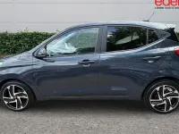 Used Hyundai i10 Premium 84 HP (61 kW) 2023 Hatchback