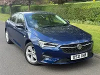Second-hand Vauxhall Insignia Sport 122 CP (89 kW) 2021 Albastru Hatchback