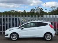 Usado Ford Fiesta Titanium 2013 Blanco Utilitario