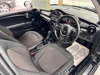 Used Mini Cooper D Hatch 116 HP (85 kW) 2014 Black Hatchback