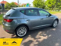 Usado Seat Leon SE Dynamic 2017 Gris Utilitario