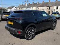 Second-hand Peugeot 2008 Active 2023 Negru SUV