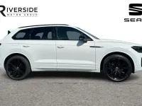 Used VW Touareg Black Edition 286 HP (210 kW) 2023 Pure white SUV