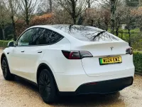 Usado Tesla Model Y RWD 219 kW (299 HP) 2024 Branco SUV