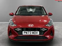 Used Hyundai i10 Premium 67 HP (49 kW) 2023 Red Hatchback
