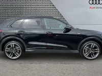 New Audi Q5 Black Edition 204 HP (150 kW) 2026 Black SUV