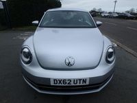 Usado VW Beetle 105 HP (77 kW) 2012 Prateado Citadino