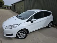 Used Ford Fiesta Zetec 2013 White Hatchback
