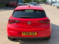 Second-hand Vauxhall Astra SRi 2016 Roșu Hatchback