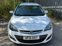Used Vauxhall Astra 2015 White Estate