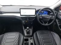 Used Ford Focus Titanium 155 HP (114 kW) 2022 Red Hatchback