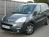 Used Citroën Berlingo Feel 100 HP (73 kW) 2018 Grey MPV