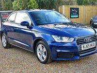 Usado Audi A1 Basis 115 HP (84 kW) 2015 Azul Citadino