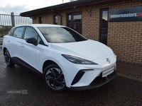 Used MG MG4 EV SE 2024 White Hatchback