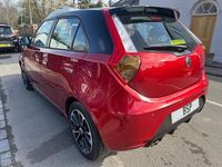 Usado MG MG3 106 HP (77 kW) 2018 Vermelho Citadino