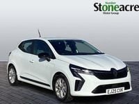 New Renault Clio V Evolution 143 HP (105 kW) 2025 White Hatchback