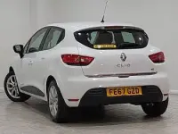 Used Renault Clio Play 75 HP (55 kW) 2017 White Hatchback