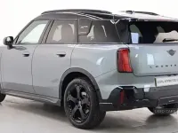 Usado Mini Countryman Sport 170 CV (125 kW) 2025 Verde SUV