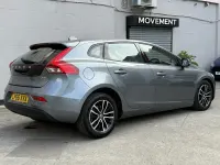 Used Volvo V40 Momentum 122 HP (89 kW) 2017 Grey Hatchback