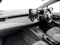 Gebraucht Toyota Corolla Design 122 PS (89 kW) 2021 Grau Kombi