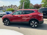 Used Nissan Qashqai N-Connecta 110 HP (80 kW) 2017 Red SUV